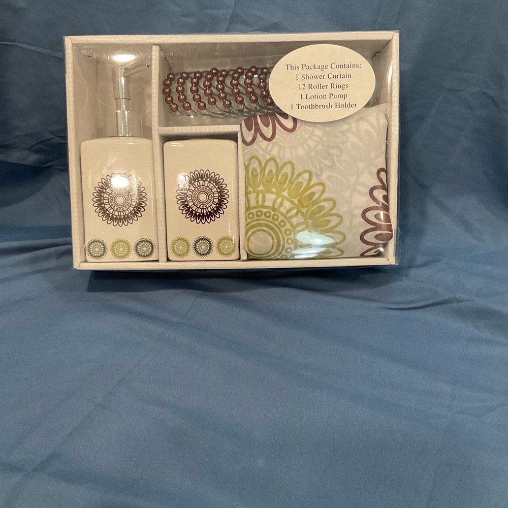 Bathroom set